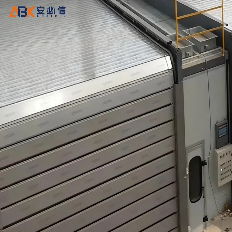 阿拉尔铝质快速门